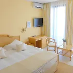 Boutique La Rocca 호텔 론코 소프라 아스코나